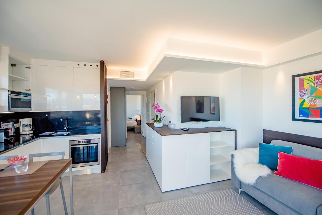 High Standing With Incredible Old Antibes And Sea Views Apartment Exterior photo